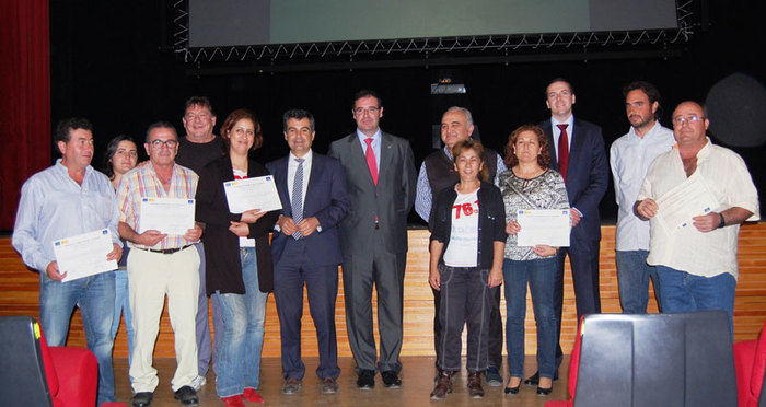 El Auditorio local de Mota del Cuervo luce ya su nueva 'concha acústica' gracias al Taller de Empleo de Cerrajería Creativa