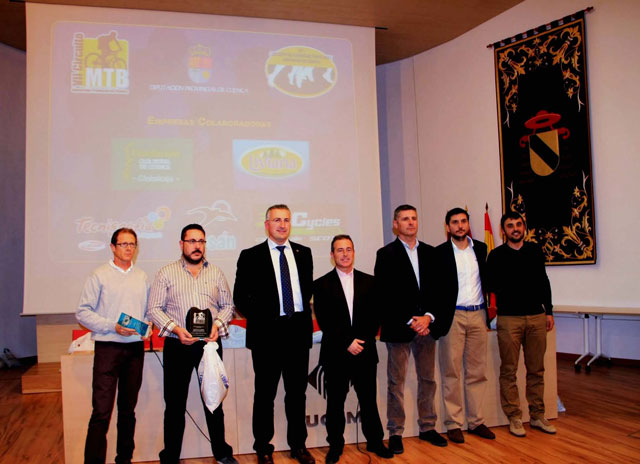 La Fundación Caja Rural de Cuenca de Globalcaja, reconocida por su apoyo al Circuito de Carreras Populares y MTB