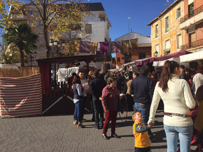 Gran éxito del mercadillo medieval en Tarancón