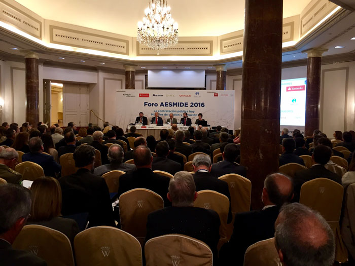 Las cláusulas sociales y la Oficina de Contratación sitúan a Castilla-La Mancha a la cabeza en materia de contratación en el sector público 