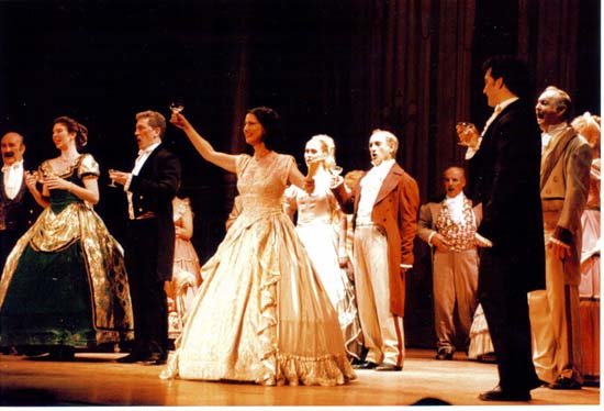 ‘La Traviata’ de Verdi llega este jueves el teatro auditorio