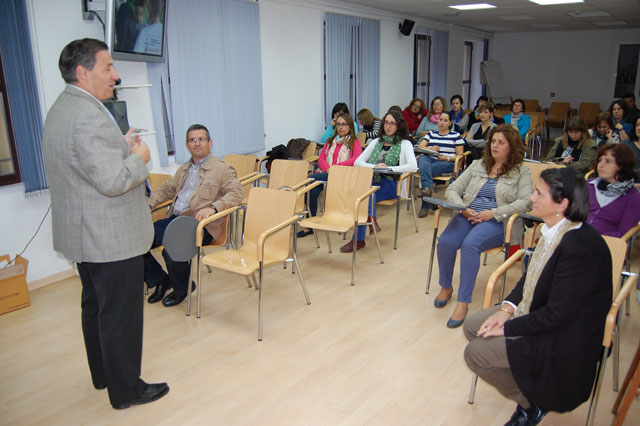 Sanidad y Asuntos Sociales imparte en Cuenca un curso sobre intervención familiar en la Atención Temprana