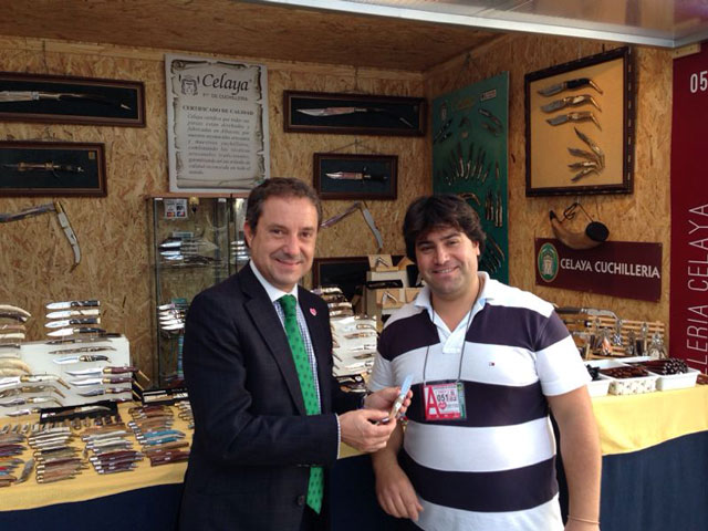 Martínez defiende la importancia del turismo y la artesanía “para el despegue de la economía en la región”