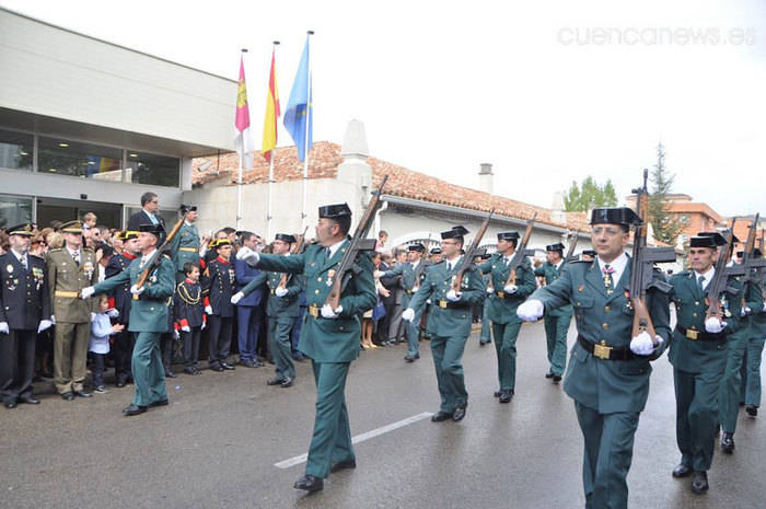 Desfile y medallas en el día de la Guardia Civil en Cuenca