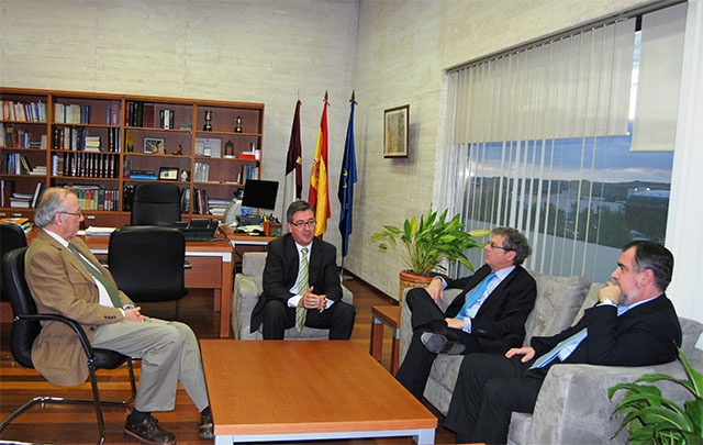 Marcial Marín se reúne con tres de los candidatos a rector de la Universidad de Castilla-La Mancha