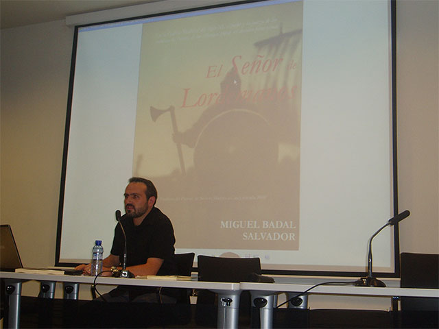 El escritor conquense Miguel A. Badal pronuncia una conferencia en el Museo Arqueológico de Murcia en el marco de las II Jornadas de Novela Histórica