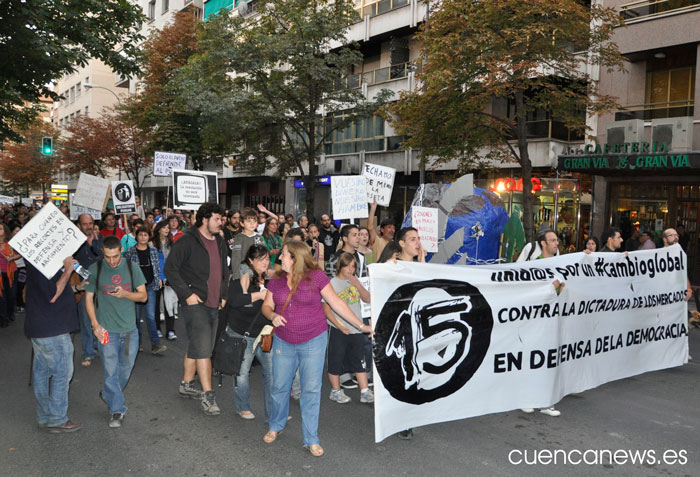Marcha 'indignada' por las calles de Cuenca