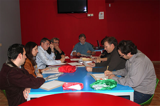 Los Ayuntamientos de la Manchuela Conquense reciben la “Guía del Plan Estratégico Comarcal”
