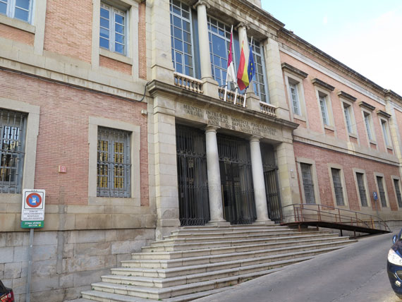  Castilla-La Mancha reduce más de la mitad el déficit en un año