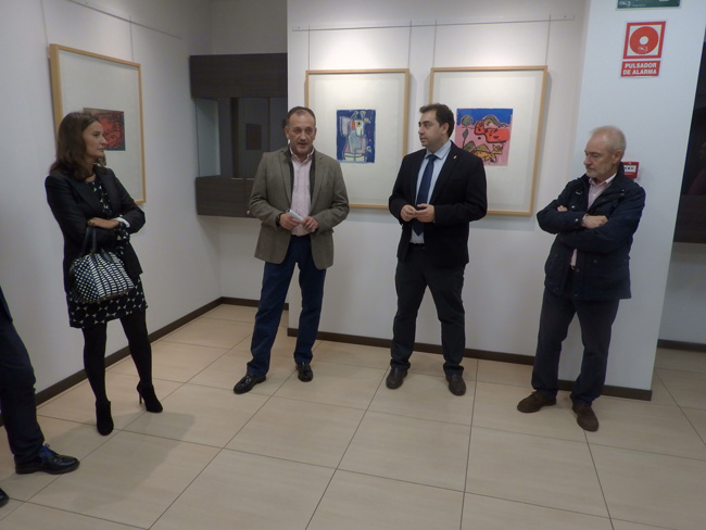 El Colegio de Médicos de Cuenca inaugura la exposición “Obra Gráfica Internacional”