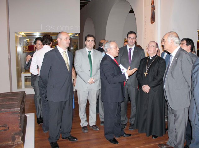 Miguel Cervantes destaca el atractivo turístico del Museo de Arte Sacro de Huete