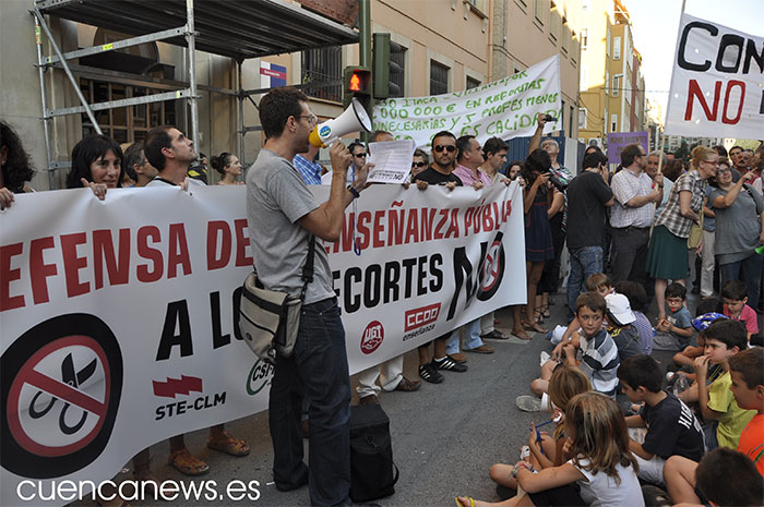 La Federación de Enseñanza de CC.OO, se reúne con el coordinador de servicios periféricos de cuenca tras la jornada de reivindicación del día de ayer