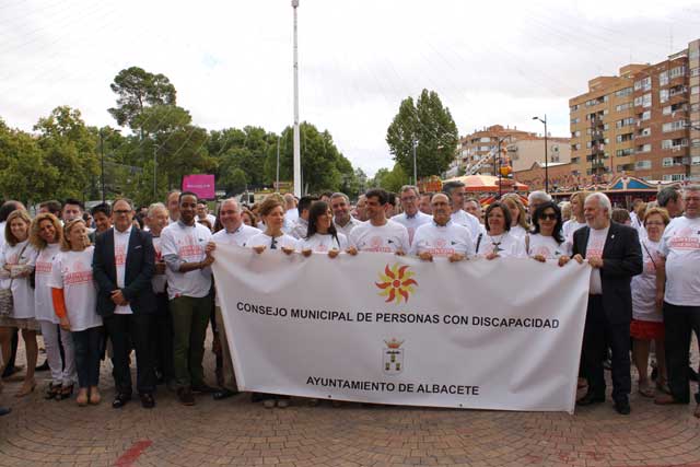 La Consejera de Bienestar Social anuncia que la Junta impulsará “acciones de mejora de la accesibilidad para las personas con discapacidad”