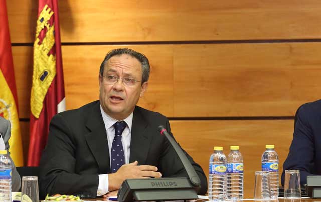 La Junta asegura que cumplirá el objetivo de déficit de 2016