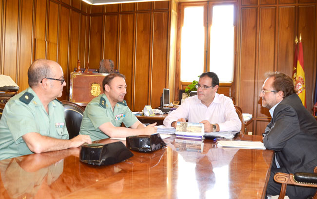 Diputación y Ministerio del Interior mejoran este año un total de 29 casas-cuartel de la Guardia Civil