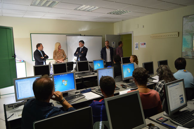 La Junta pone en marcha un curso de atención al público en inglés en el nuevo centro propio de formación 