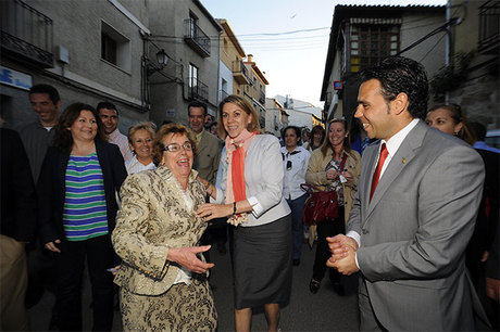 Cospedal muestra su compromiso con las personas con discapacidad, “para que puedan disfrutar de los mismos derechos y garantías”