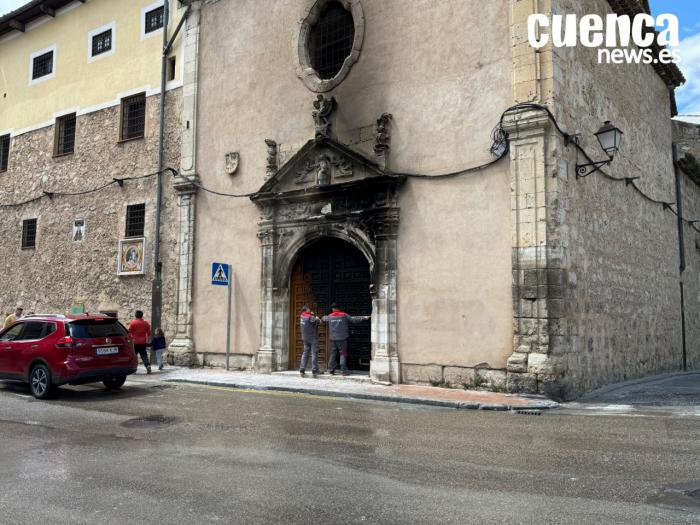 Piden cárcel para el hombre que prendió fuego a la puerta del convento de las Concepcionistas Franciscanas