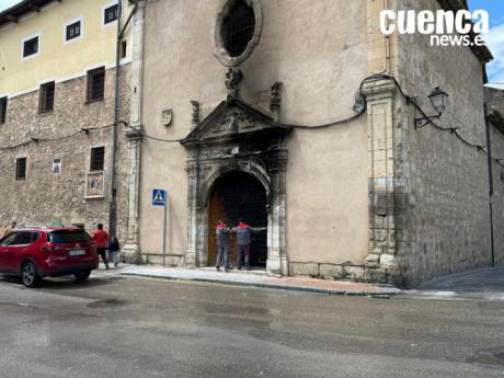 Piden cárcel para el hombre que prendió fuego a la puerta del convento de las Concepcionistas Franciscanas