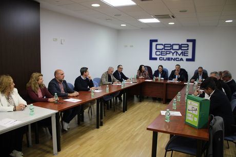 La reforma de Carretería centra un encuentro entre el Ayuntamiento y los empresarios de Cuenca