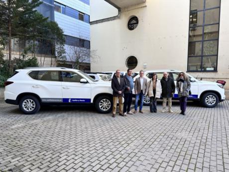 La Junta dota de tres vehículos nuevos a las OCA de Cuenca Belmonte y Motilla del Palancar