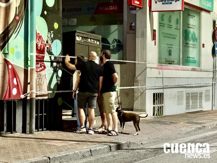 Cortado el pasaje de la Calle Carretería por el desprendimiento de parte del techo