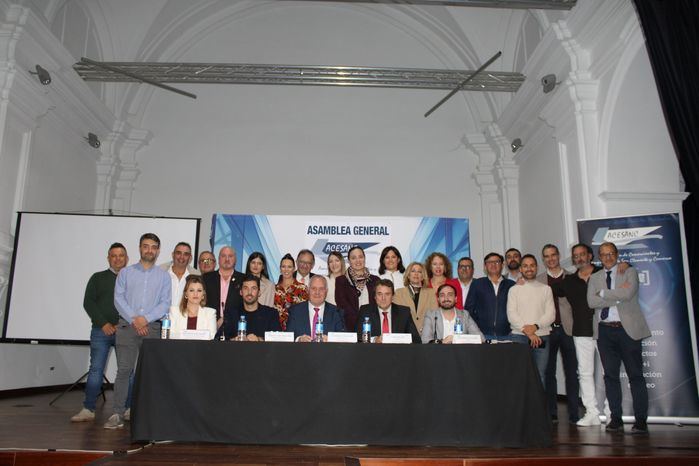 Medio centenar de empresarios respaldan el trabajo de ACESANC en San Clemente