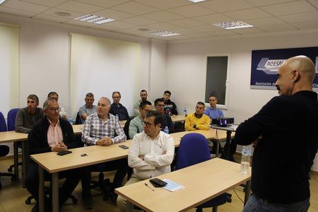 Empresas conquenses se forman en masculinidades, conciliación e igualdad en las jornadas de CEOE CEPYME