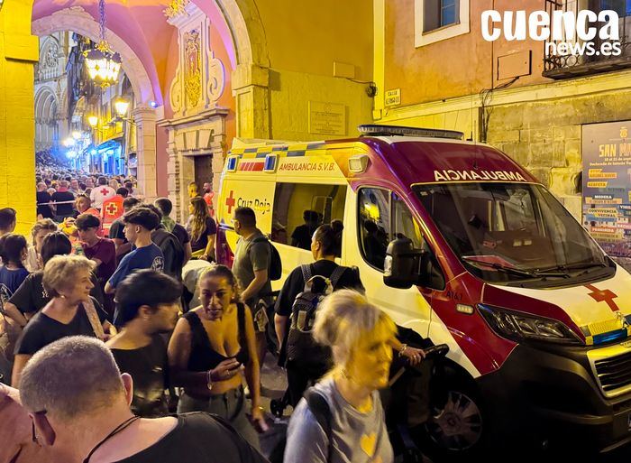 La segunda noche de San Mateo se salda con incidencias sanitarias por mareos, caídas e intoxicaciones