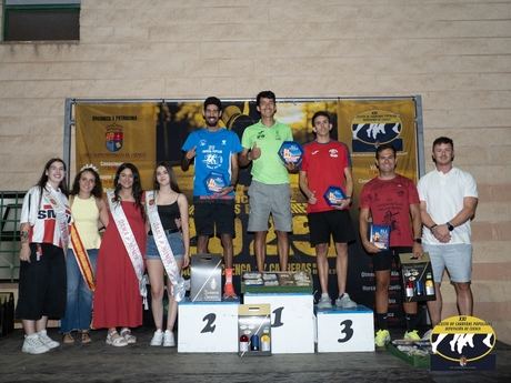 Andrés Felipe Sarta y Ascensión Leal triunfan en la 41ª Carrera Popular “Villa de Iniesta” con récord de participación