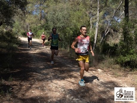 Santiago García y María Jesús Algarra se imponen en el II Trail Santuario de Consolación de Iniesta y lideran el Circuito de Carreras de Montaña