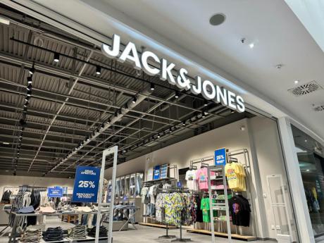 Jack & Jones, la marca danesa de ropa para hombres, inaugura su primera tienda en El Mirador
