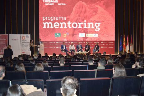 La UCLME lanza su primer programa de mentoring para impulsar la carrera científica joven