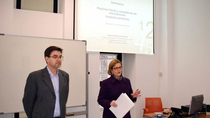 La UCLM forma a las ‘junior empresas’ en cuestiones de contabilidad, fiscalidad y financiación de estas asociaciones