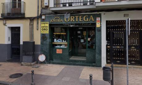 Robo con violencia en una joyería de la calle Las Torres de Cuenca