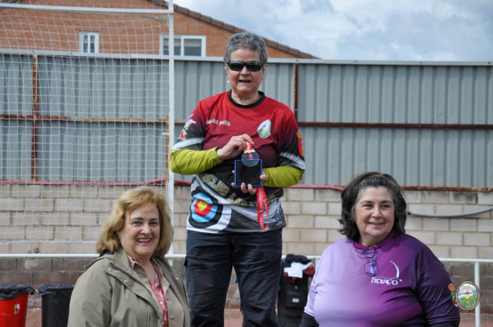 Mari Jota Jaén conquista el oro en la 2ª Tirada de Tiro con Arco al Aire Libre de Alovera