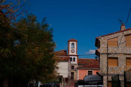 Junta y el Ayuntamiento de Las Majadas están trabajando para buscar demandantes de viviendas en el municipio