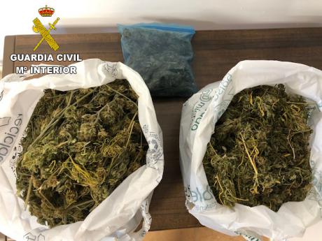 Investigan a una persona por tra&#769;fico de drogas