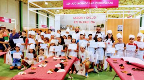 Los pequeños chefs conquistan la Feria del Ajo con el exitoso ‘Master Ajo Junior’