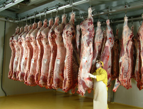 UGT no descarta movilizaciones en el sector cárnico por los 'falsos autónomos'
