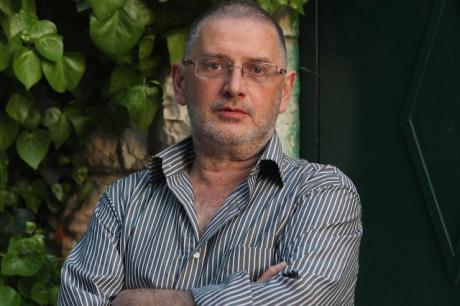 El profesor Meir Margalit, historiador y activista por los derechos humanos, durante una de sus conferencias sobre el conflicto palestino-israelí.