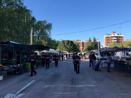 Este martes se amplia el número de puestos del mercadillo municipal hasta alcanzar el 55%