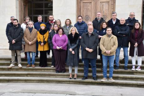 La Diputación de Cuenca guarda un minuto de silencio por las víctimas del accidente ferroviario de Adamuz