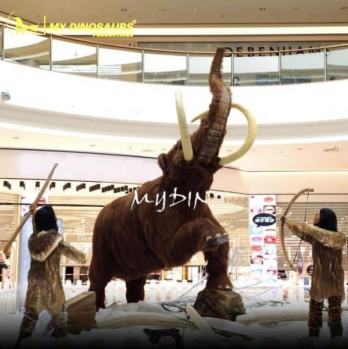 Cómo se utilizan los animales animatrónicos en museos para acercar la ciencia al público