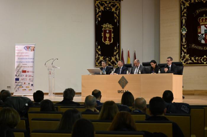 El campus de Cuenca acoge a expertos en contratación pública para analizar los retos actuales de las compras