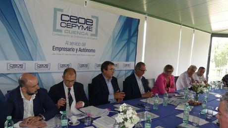 Los empresarios de Cuenca critican las decisiones unilaterales que afectan a las pymes
