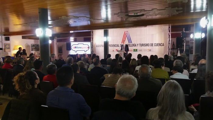 La Agrupación de Hostelería y Turismo de Cuenca destaca un año de avances, reconoce a sus profesionales y alerta de los retos del sector en su Asamblea General