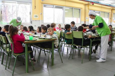 La Junta abre por tercer verano consecutivo los comedores escolares beneficiando a más de 4.200 alumnos y alumnas