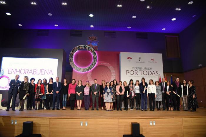 Castilla-La Mancha ha incorporado un 9 por ciento más de mujeres al mercado laboral que la media española desde el inicio de la democracia