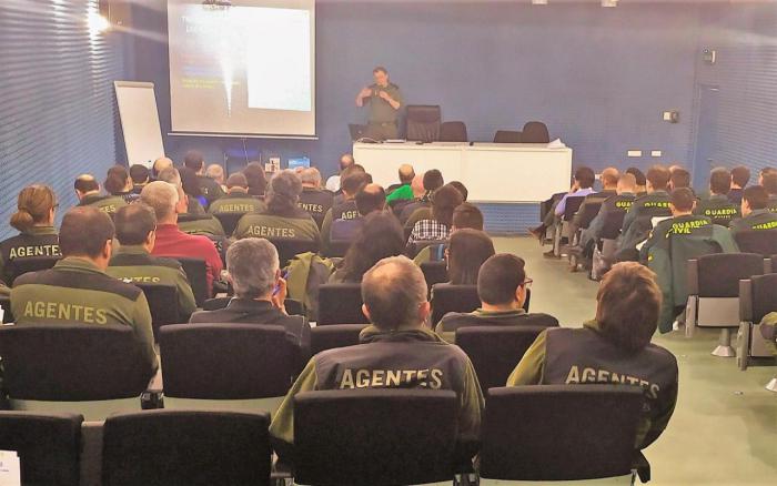 La Junta realiza formación específica sobre electrocución de avifauna en tendidos eléctricos para Agentes Medioambientales, personal técnico y jurídico